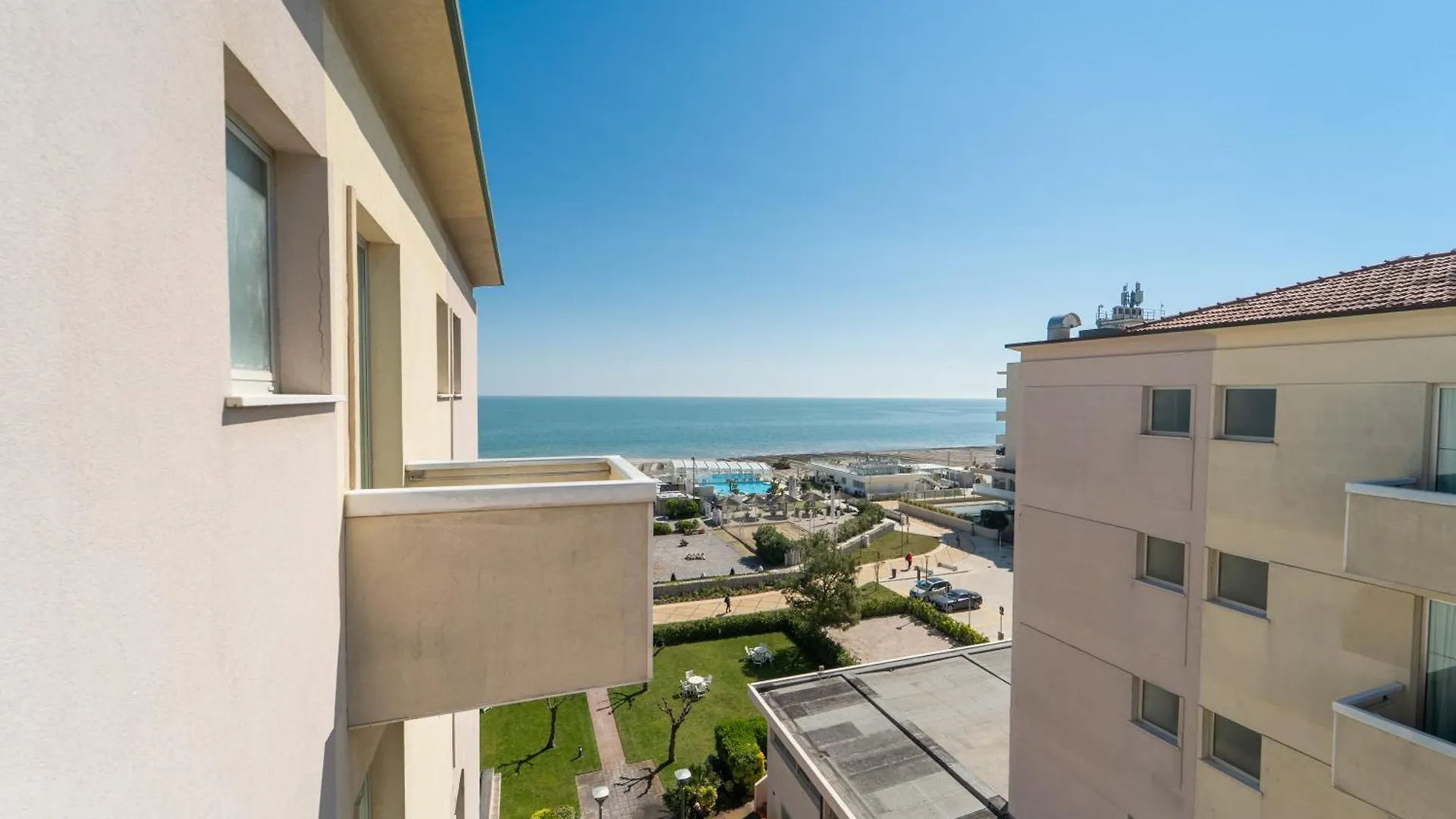 Hotel Balance Milano Marittima 4*,  İtalya